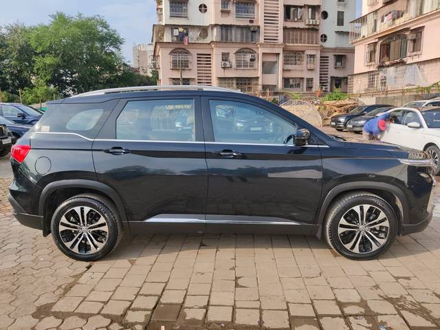 https://images10.gaadi.com/usedcar_image/4167794/original/ae4cea3028194149139287f55b5bb1a2.jpeg?imwidth=6401