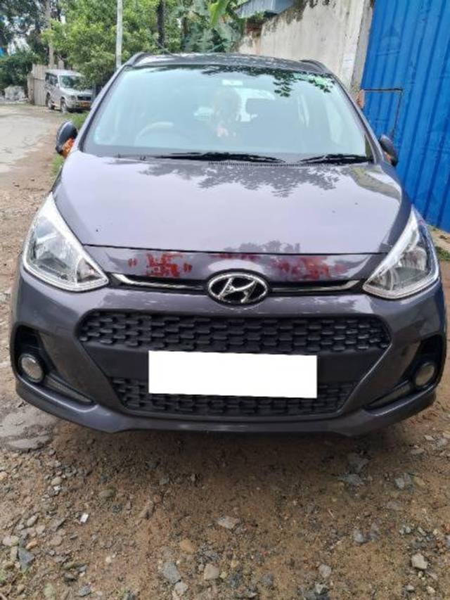 https://images10.gaadi.com/usedcar_image/4167815/original/processed_a07f9843-4ebf-4881-b757-e6e31339171b.jpg?imwidth=6400