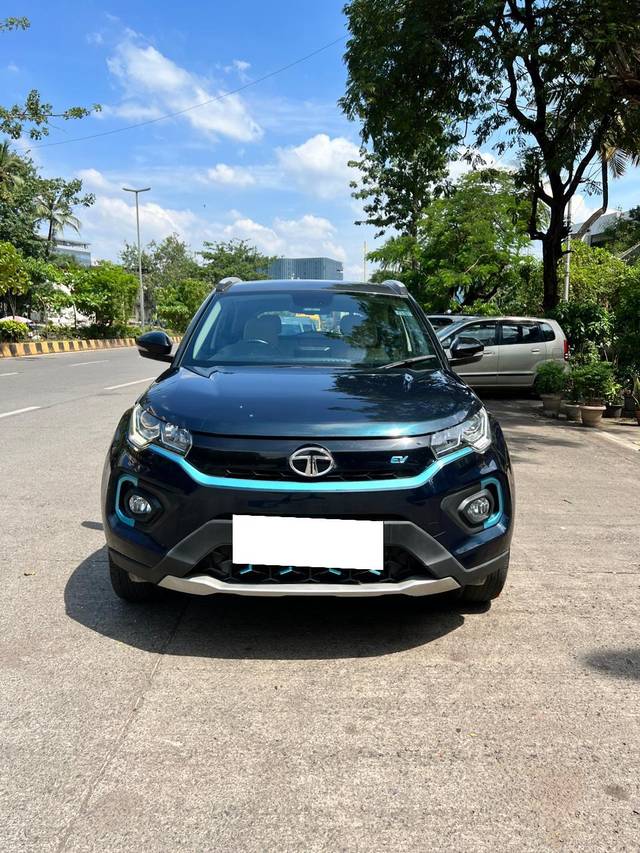 https://images10.gaadi.com/usedcar_image/4167845/original/processed_71186ab1bd08f130c0f04ba9f8236be1.jpeg?imwidth=6401