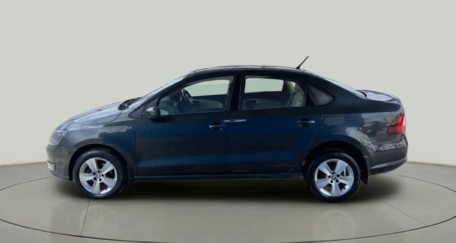 Second-hand 2017 Skoda Rapid 1.5 TDI AT Style BSIV for sale in Coimbatore-5