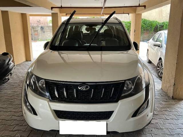 https://images10.gaadi.com/usedcar_image/4168223/original/processed_56e8388a-2a49-46bd-9445-8a357a2b57a4.jpeg?imwidth=6401