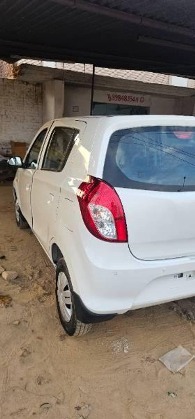 https://images10.gaadi.com/usedcar_image/4168358/original/processed_978e16b6-c59a-4c07-8cb4-2305348a40c2.jpg?imwidth=6402