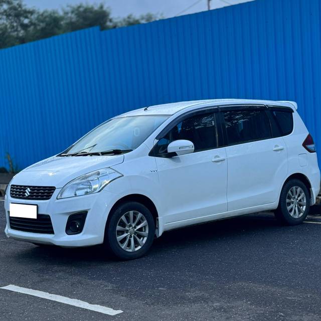 https://images10.gaadi.com/usedcar_image/4168364/original/processed_7cf519037faf91a2faf376943da76a83.jpg?imwidth=6400