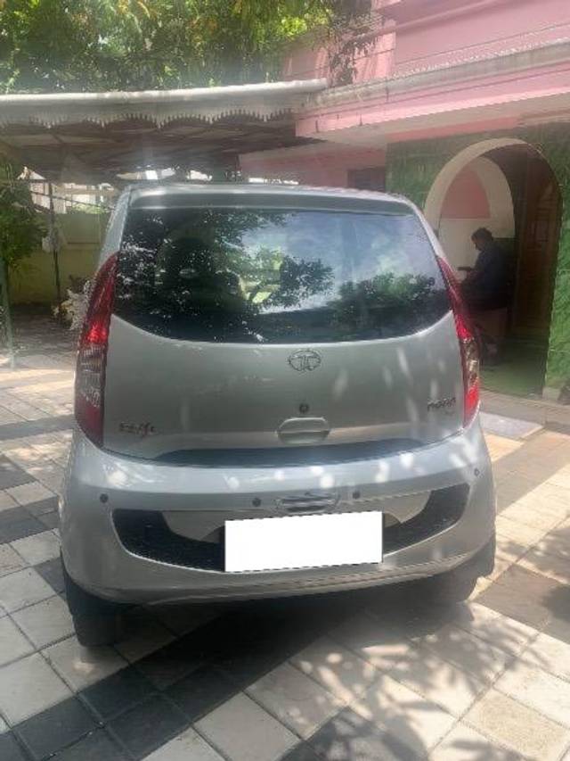 https://images10.gaadi.com/usedcar_image/4168513/original/processed_d5ff6b3a-63f6-4338-a630-0d9db691d12d.jpeg?imwidth=6401