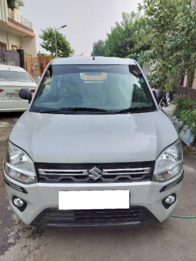 https://images10.gaadi.com/usedcar_image/4168621/original/processed_e7f07cd2-33c6-46e1-9cac-23798a6cd0cf.jpg?imwidth=6400