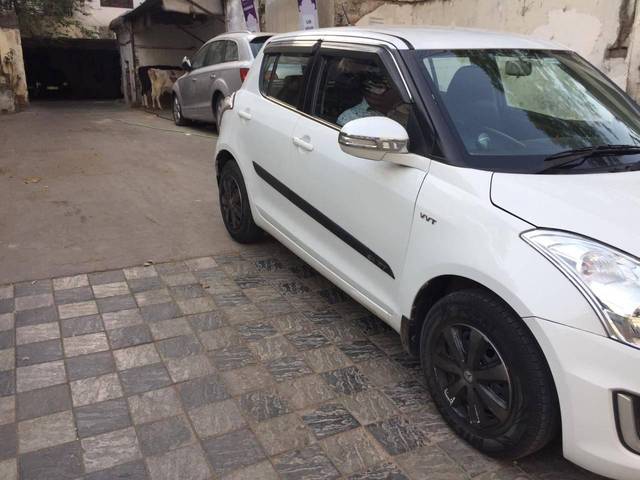 https://images10.gaadi.com/usedcar_image/4168697/original/processed_625ac7cfb7f655a4ce6150226470dccc.jpg?imwidth=6400