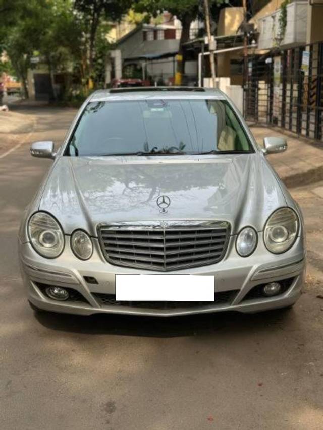 https://images10.gaadi.com/usedcar_image/4168714/original/processed_7723b90b-929e-4297-84ee-9a11d4f5dbe8.jpg?imwidth=6401