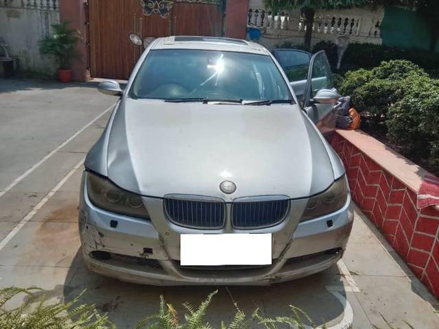 https://images10.gaadi.com/usedcar_image/4168879/original/processed_efeb8990-e598-47c1-8f93-301921b47961.jpeg?imwidth=6400