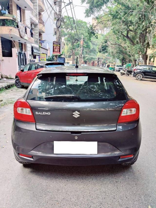 https://images10.gaadi.com/usedcar_image/4168980/original/processed_8638f5bd37fd174a087e6a6fe9d98c81.jpg?imwidth=6401