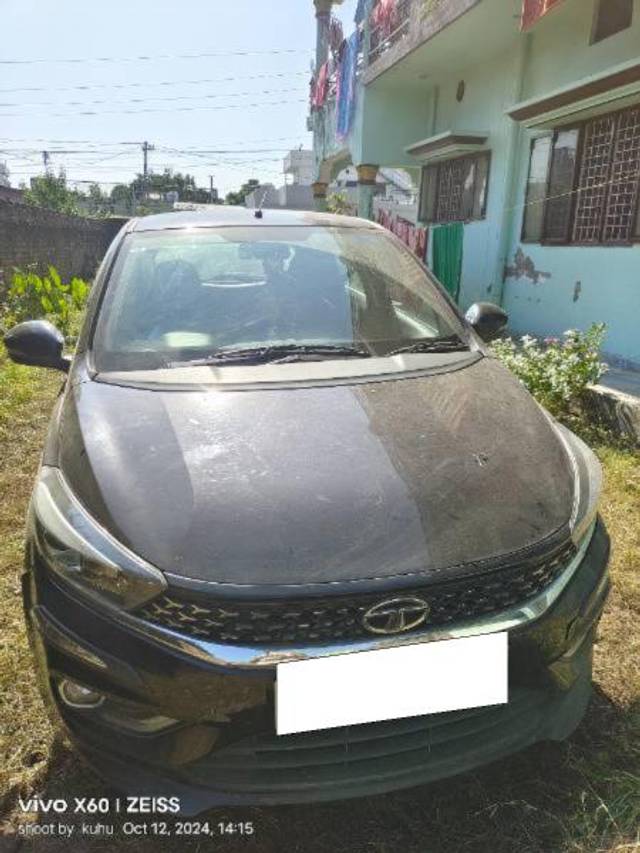 https://images10.gaadi.com/usedcar_image/4169029/original/processed_100d3949-cb27-4a2e-9a85-98d3a637a5cf.jpg?imwidth=6400