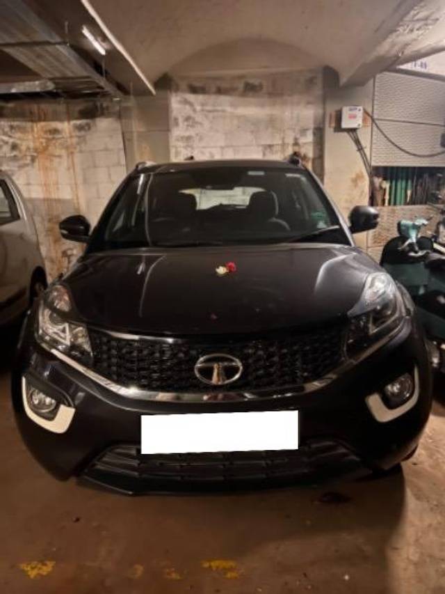 https://images10.gaadi.com/usedcar_image/4169097/original/processed_e8299f7b-a520-4488-a178-cc9a2ab898a2.jpeg?imwidth=6400