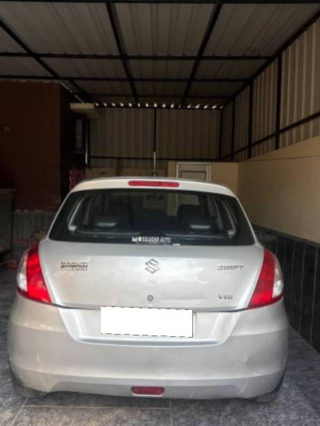 https://images10.gaadi.com/usedcar_image/4169124/original/processed_54f44f3a-5726-4c0c-9b0d-ec56b3c34443.jpg?imwidth=6401