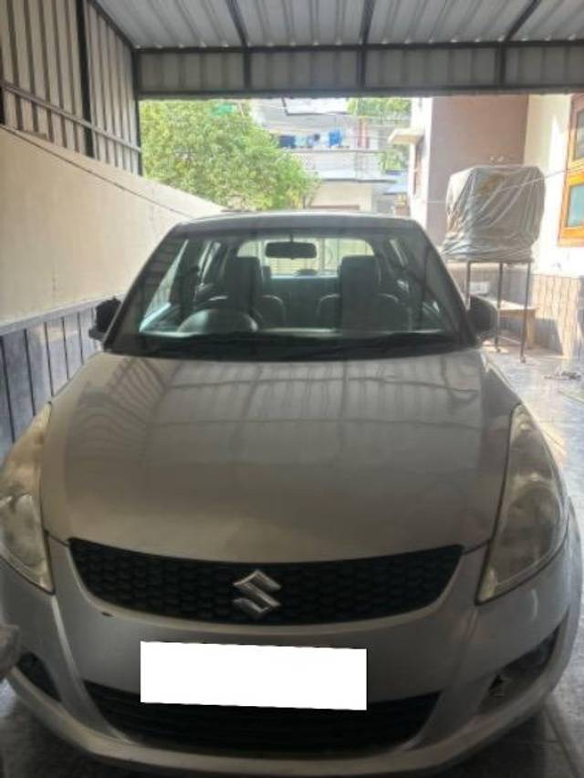 https://images10.gaadi.com/usedcar_image/4169124/original/processed_cb9e6aeb-7b07-42e6-bc72-318062aeebd1.jpg?imwidth=6400