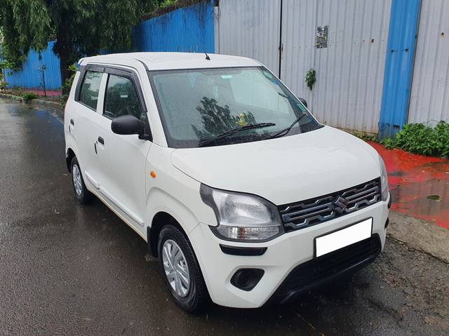 https://images10.gaadi.com/usedcar_image/4169251/original/55f7e24e18384204f6971e67f7171994.jpg?imwidth=6400