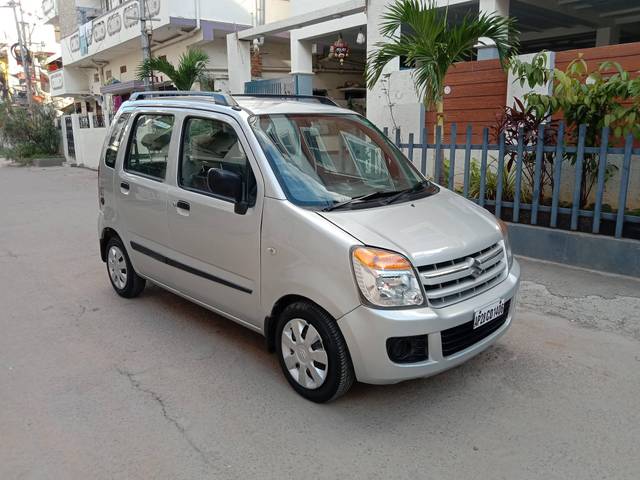 https://images10.gaadi.com/usedcar_image/4169281/original/processed_bda92a5bc594e7127bcea209b4f56281.jpg?imwidth=6400