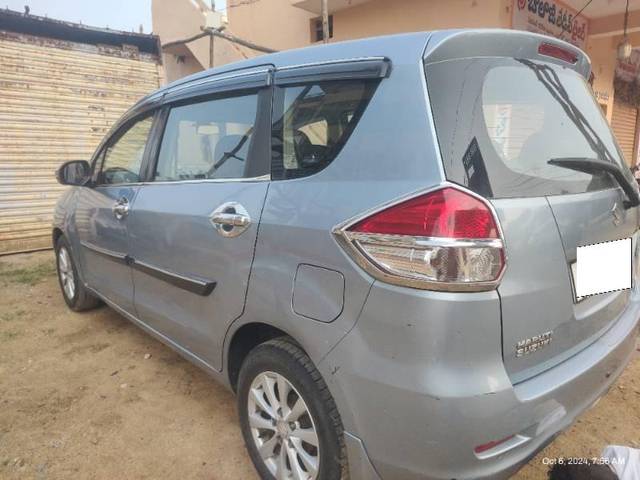 https://images10.gaadi.com/usedcar_image/4169332/original/processed_49738134-8110-41e7-8ab3-8f8bf7357fb1.jpg?imwidth=6402