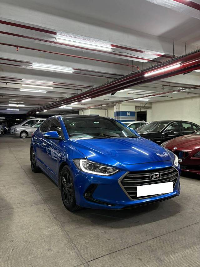 https://images10.gaadi.com/usedcar_image/4169340/original/processed_cc938606ac8e9828f4025d4477c5d3f8.jpg?imwidth=6400