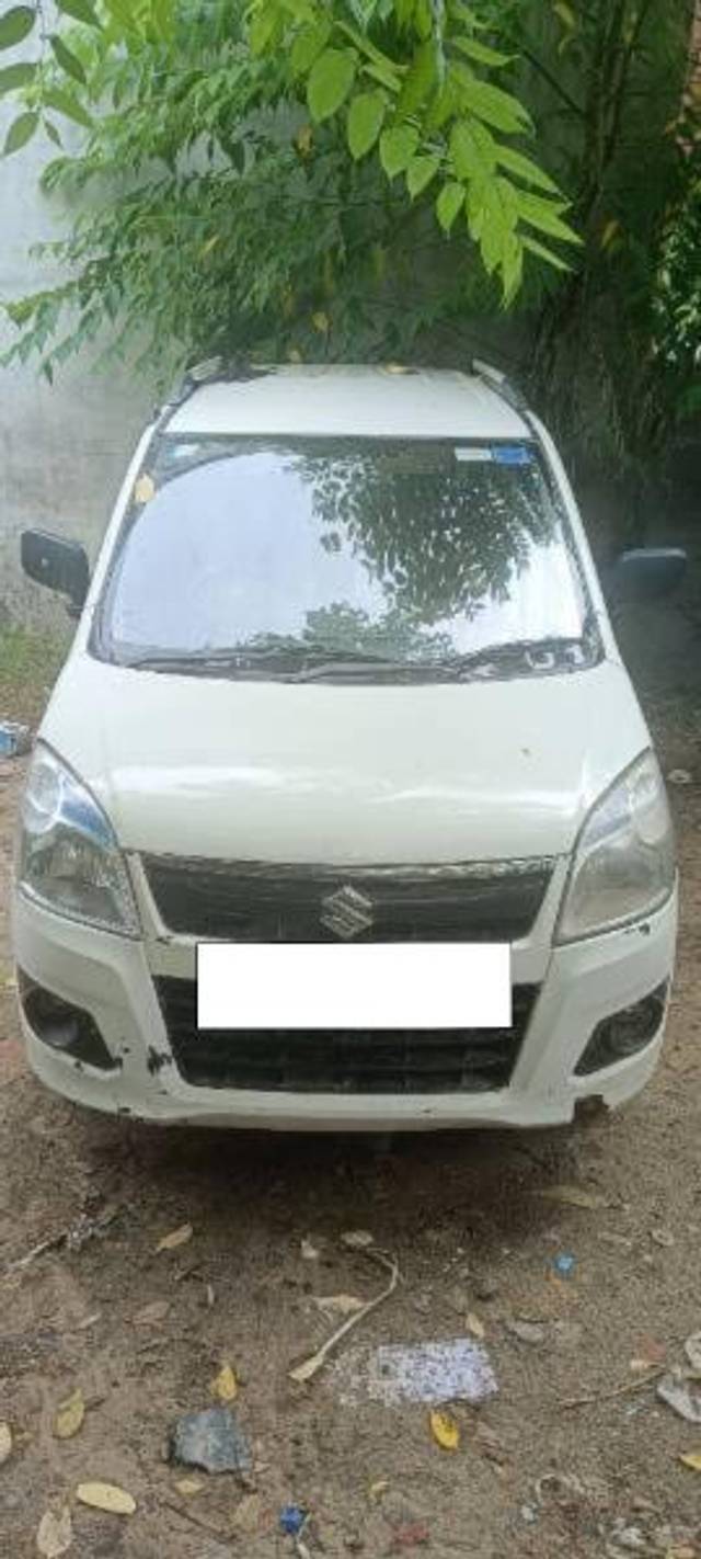 https://images10.gaadi.com/usedcar_image/4169497/original/processed_f1f2709a-25aa-4292-aa3d-77c2f7162fa7.jpg?imwidth=6400