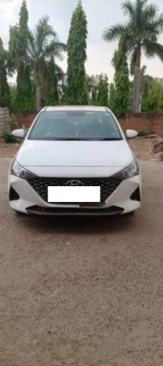 https://images10.gaadi.com/usedcar_image/4169528/original/processed_f839df2f-4511-431d-840a-4ed8445ad548.jpg?imwidth=6400