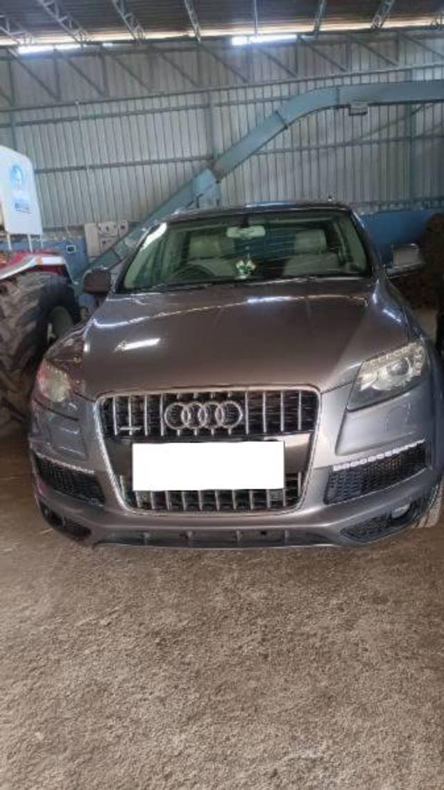 https://images10.gaadi.com/usedcar_image/4169744/original/processed_9c30760e-3856-412a-9d35-65d40623e047.jpg?imwidth=6400