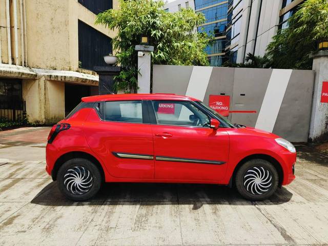 https://images10.gaadi.com/usedcar_image/4169771/original/processed_a1e3e3f005fa3c860f79d763085c6625.jpeg?imwidth=6401