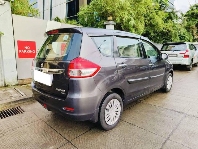 https://images10.gaadi.com/usedcar_image/4169790/original/processed_acf32dd1196ac6a9f7bef4067cdb9941.jpeg?imwidth=6402