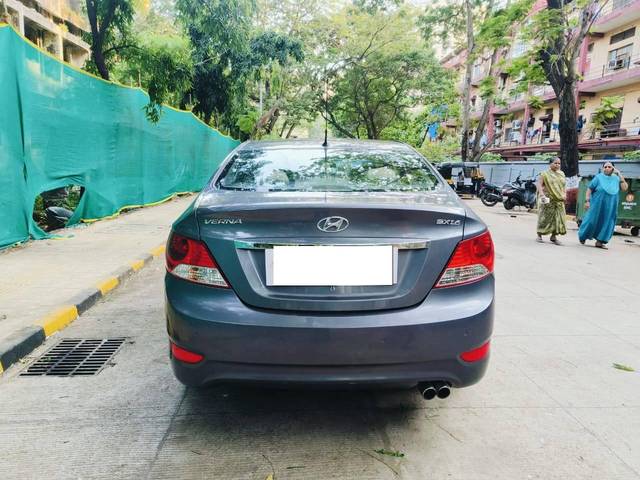 https://images10.gaadi.com/usedcar_image/4169804/original/processed_06add74cfc94790e7aa9f5cb34726d1b.jpeg?imwidth=6402