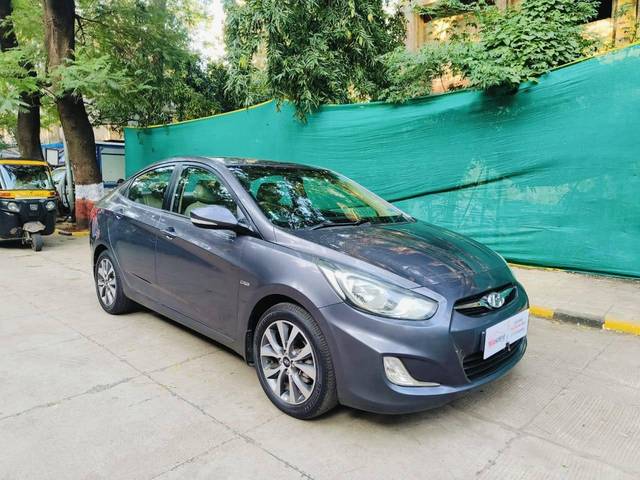 https://images10.gaadi.com/usedcar_image/4169804/original/processed_2f4e3babb7f737720eb7eac00d344b56.jpeg?imwidth=6400