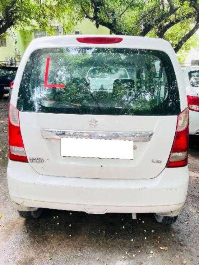 https://images10.gaadi.com/usedcar_image/4169929/original/processed_6c63a8e8-6af4-4d46-9f01-5446d8f966cd.jpg?imwidth=6402