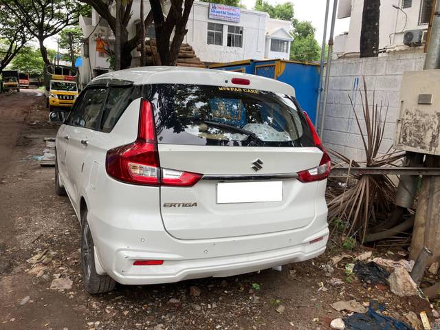 https://images10.gaadi.com/usedcar_image/4169964/original/processed_641face4-bb0d-455a-a40d-148fb9b0eea4.jpeg?imwidth=6402