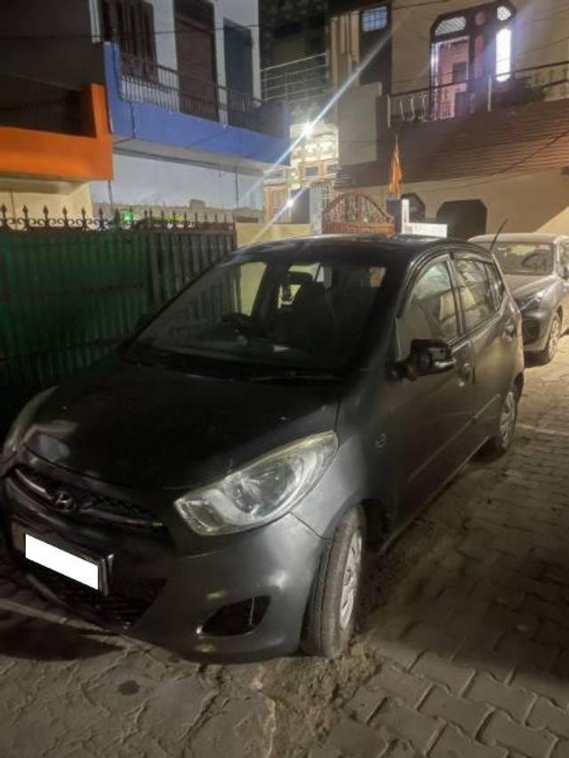 https://images10.gaadi.com/usedcar_image/4169966/original/processed_f9333ba8-1194-481f-bbc7-3e2a80a9f5d6.jpg?imwidth=6400