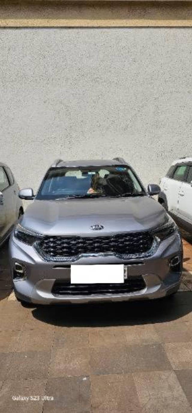 https://images10.gaadi.com/usedcar_image/4169991/original/processed_224c91a8-0d5a-43b6-98a4-8f483413ee74.jpg?imwidth=6402