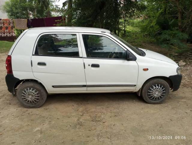 https://images10.gaadi.com/usedcar_image/4170012/original/processed_a8b2a376-cb3d-4641-95db-397a740b1681.jpg?imwidth=6402