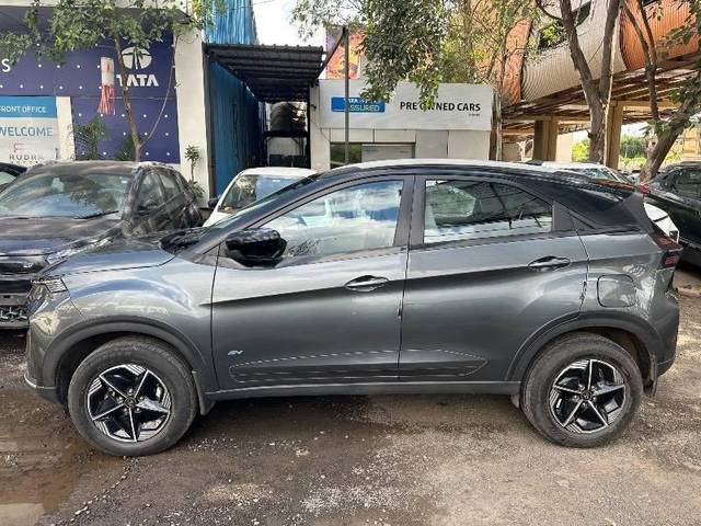 https://images10.gaadi.com/usedcar_image/4170211/original/processed_551084e6-ea26-4644-8bb8-857383a04a79.jpeg?imwidth=6402