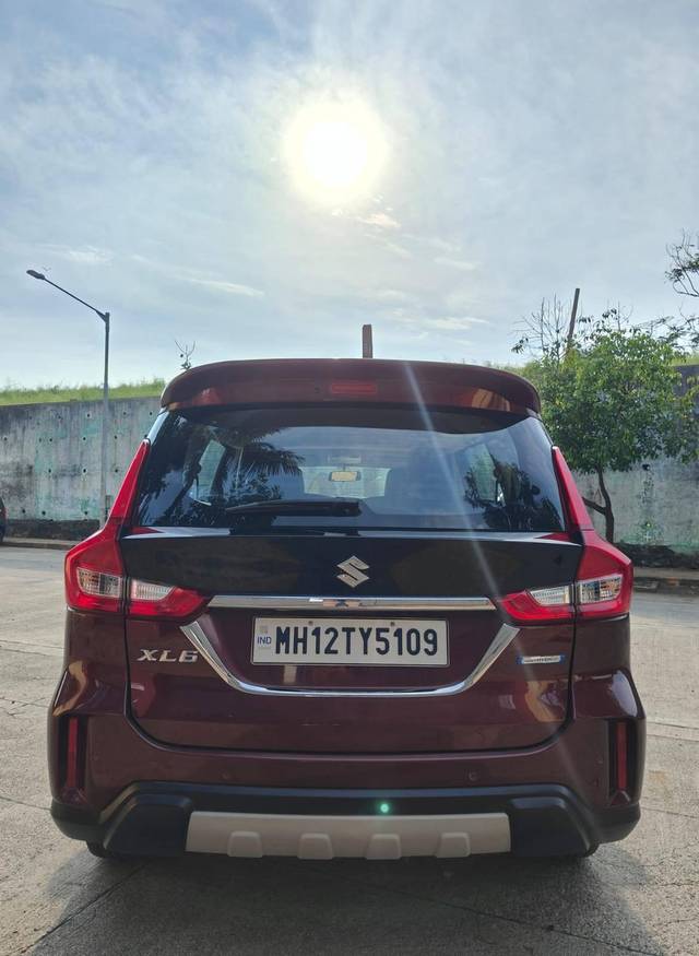 https://images10.gaadi.com/usedcar_image/4170236/original/processed_a5e10530749632b6059d05169f274e4e.jpg?imwidth=6402