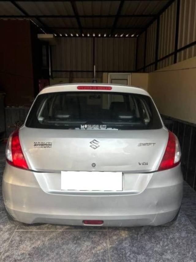 https://images10.gaadi.com/usedcar_image/4170239/original/processed_b8da712c-fa40-422d-9cf9-2a02406239d2.jpg?imwidth=6400