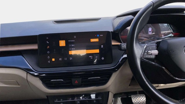 Second-hand 2022 Skoda Slavia 1.0 TSI Style AT BSVI for sale in Chennai-20