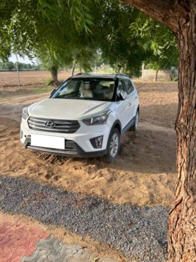 https://images10.gaadi.com/usedcar_image/4170260/original/processed_2975c896-28f6-489f-abd8-3e886963ca01.jpeg?imwidth=6402