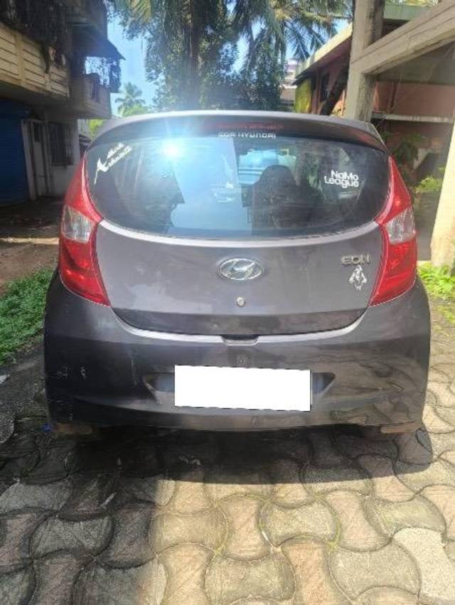 https://images10.gaadi.com/usedcar_image/4170276/original/processed_8cc899b5-ce2e-4399-8553-508e749f7aaf.jpeg?imwidth=6402