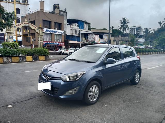 https://images10.gaadi.com/usedcar_image/4170281/original/processed_b37ad34c05b48d584c96b74677b12b87.jpg?imwidth=6400