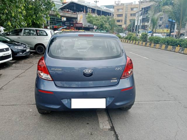 https://images10.gaadi.com/usedcar_image/4170281/original/processed_d56b754abc5daa29c56e48fc7ad21fd6.jpg?imwidth=6401