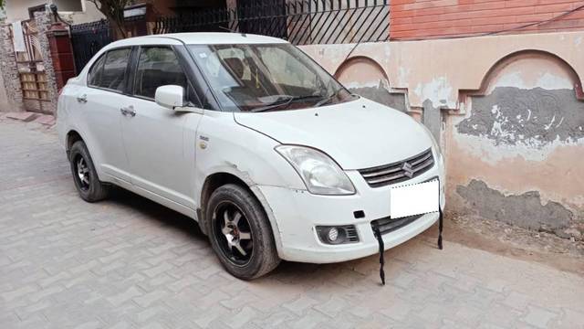 https://images10.gaadi.com/usedcar_image/4170288/original/processed_2e458074-15c3-4b4c-8e58-2a8ddac7f132.jpg?imwidth=6400