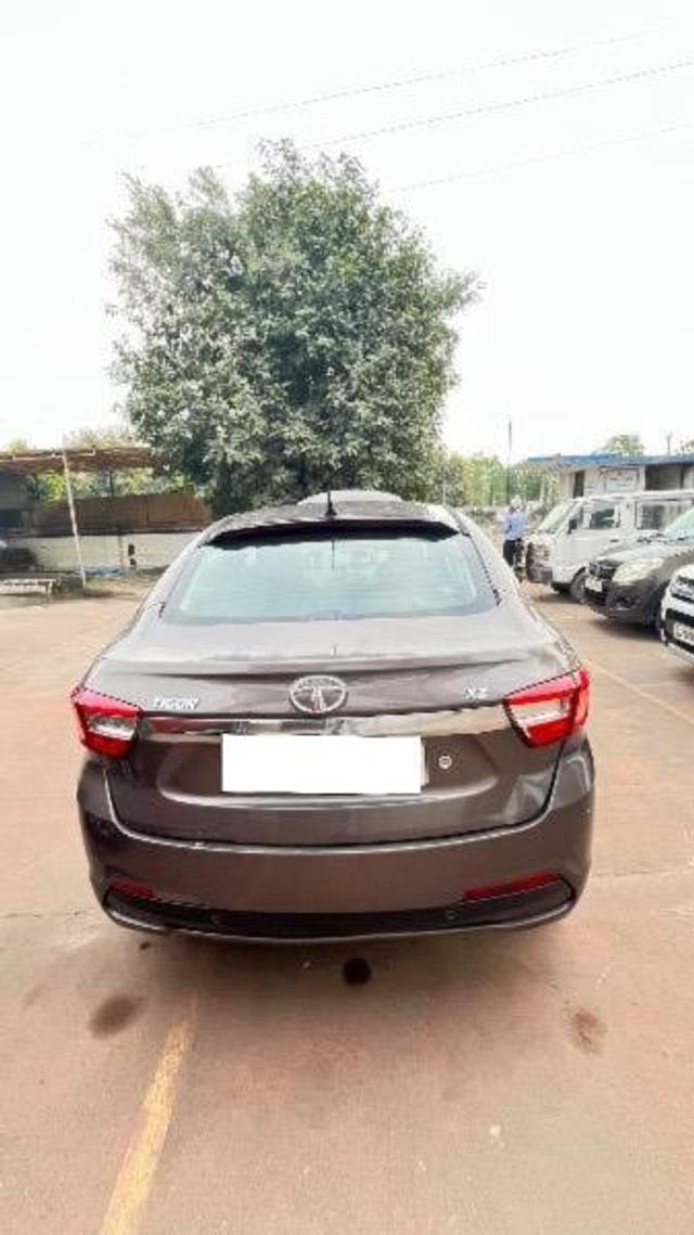 https://images10.gaadi.com/usedcar_image/4170401/original/processed_921eb4c0-9295-4bfa-b0b0-e6afb495ebc3.jpeg?imwidth=6402