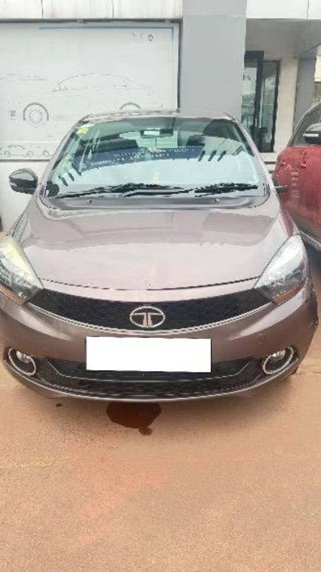 https://images10.gaadi.com/usedcar_image/4170401/original/processed_e0452673-bd28-457d-a2a8-50da695ffd8c.jpeg?imwidth=6400