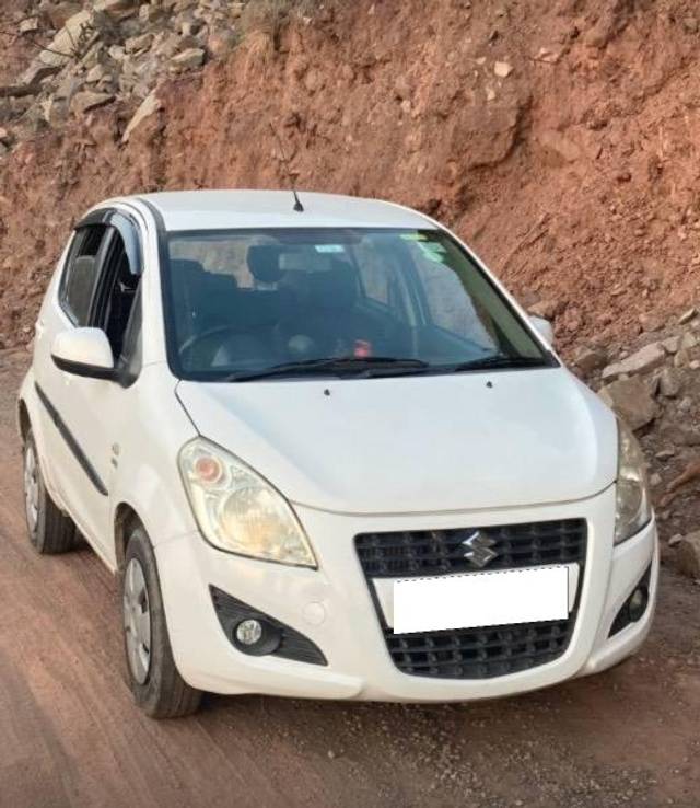 https://images10.gaadi.com/usedcar_image/4170416/original/processed_9e313608-1ed7-41c0-80a6-3d57201e4767.jpeg?imwidth=6400