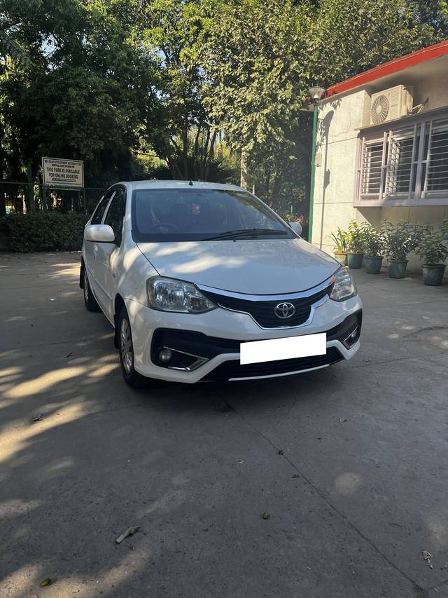 https://images10.gaadi.com/usedcar_image/4170442/original/processed_b71dff2df81db412e6e3688785751d9a.jpeg?imwidth=6400