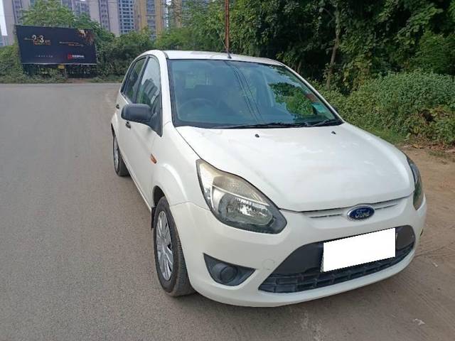 https://images10.gaadi.com/usedcar_image/4170591/original/processed_ab1836b3-e49f-4770-aef0-4baeaa465256.jpg?imwidth=6400