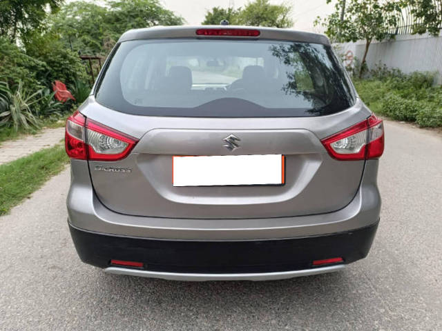 https://images10.gaadi.com/usedcar_image/4170657/original/processed_25d06f87946d1c8d67876f6589c9c7e4.png?imwidth=6402