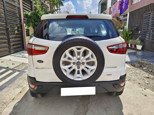 https://images10.gaadi.com/usedcar_image/4170666/original/processed_74ff4c5b041fd5a7eda8ad333450630e.jpg?imwidth=6401