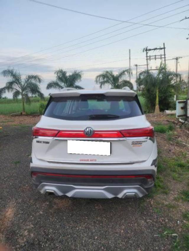 https://images10.gaadi.com/usedcar_image/4170677/original/processed_3b364c50-913b-4039-b89c-34e36a055e23.jpg?imwidth=6401